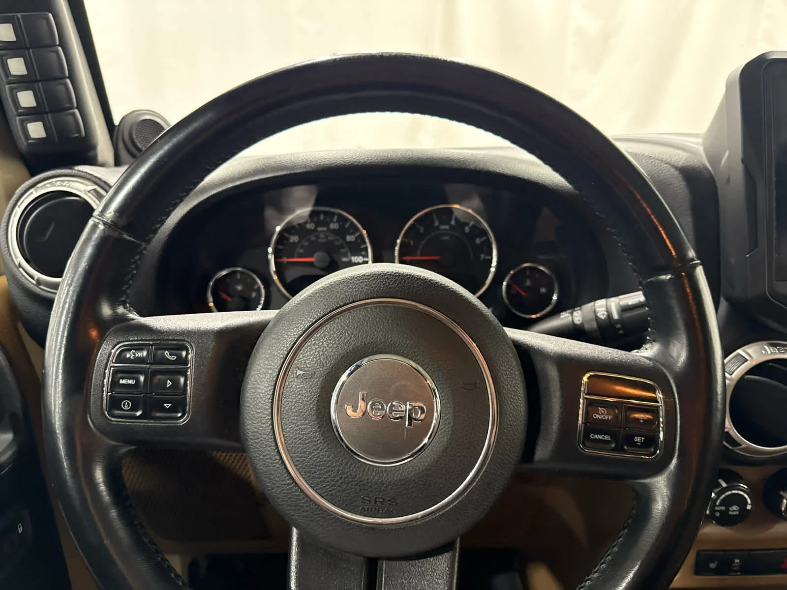Used 2012 Tan Jeep Rubicon image 17