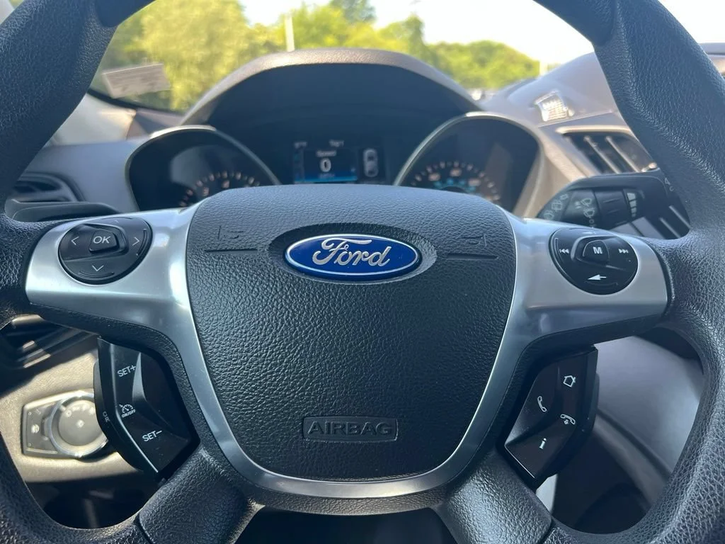 Used 2014 Sterling Gray Metall Ford SE image 15