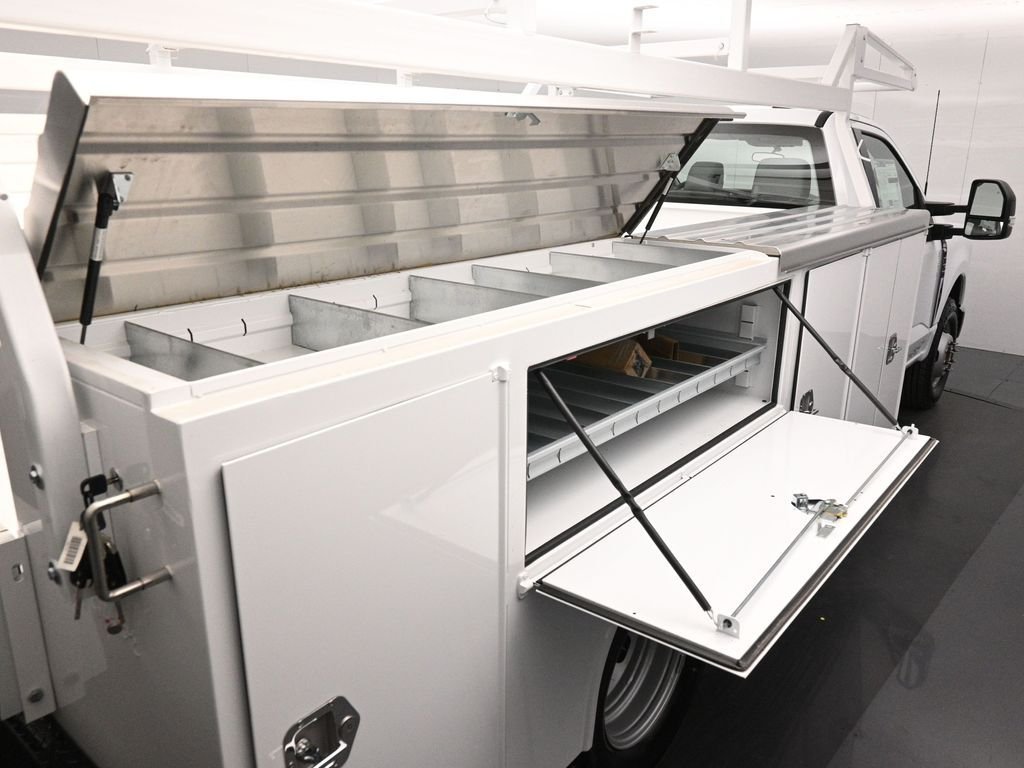 New 2026 Oxford White Ford XL image 23