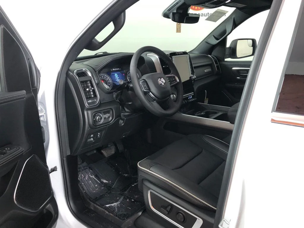 New 2026 Bright White Clear-Coat Exterior Paint RAM Laramie image 9