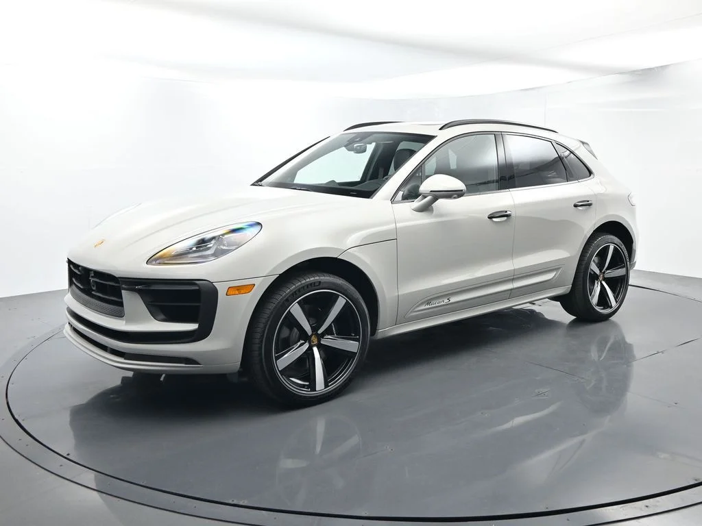 2026 Porsche Macan