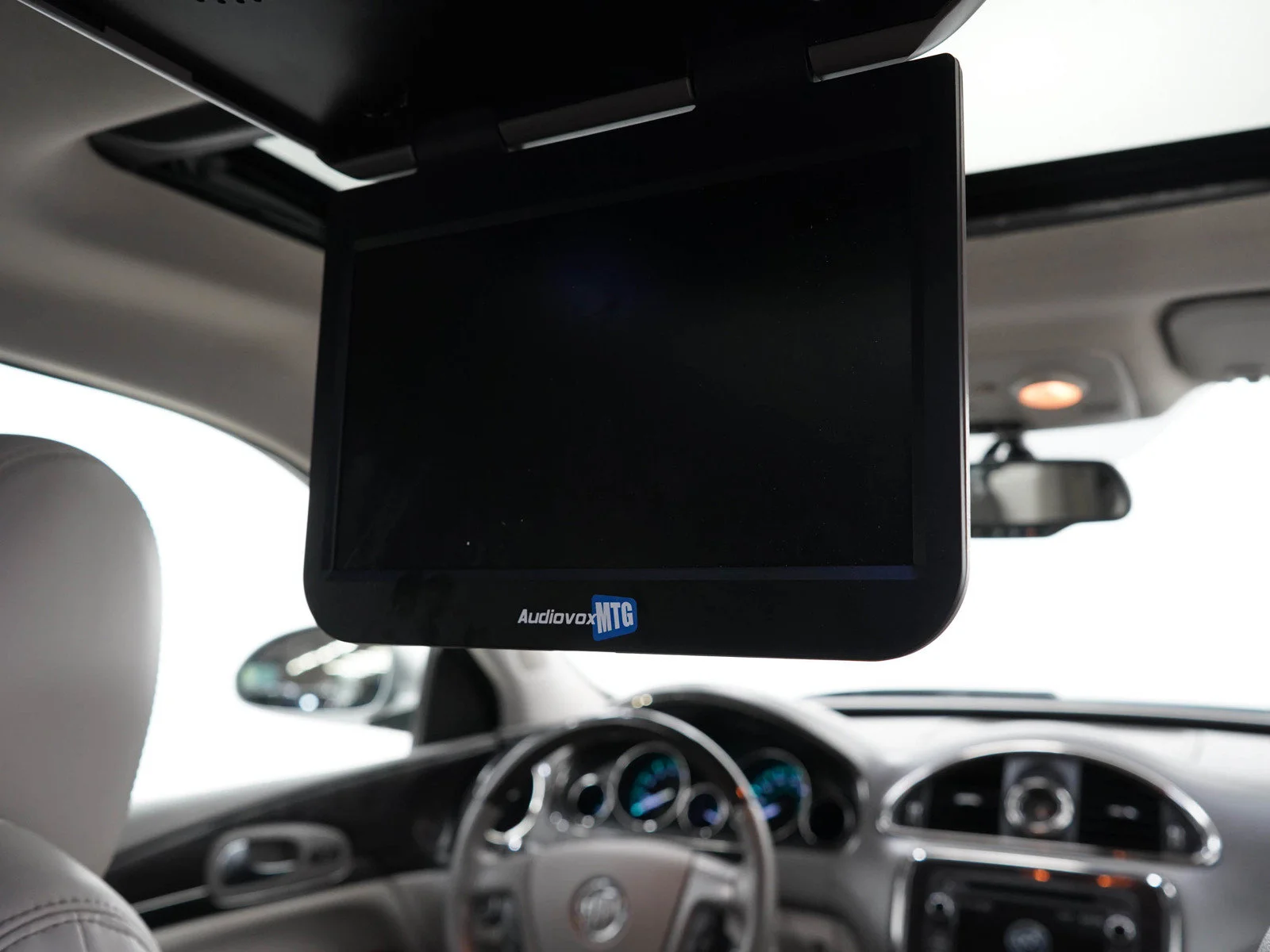 Used 2015 Quicksilver Metallic Buick Leather Group image 16