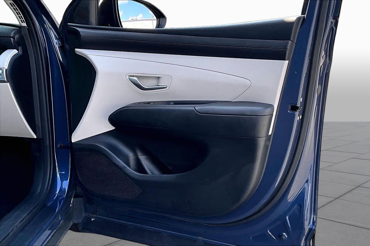 Used 2025 Atlantis Blue Hyundai SEL image 22
