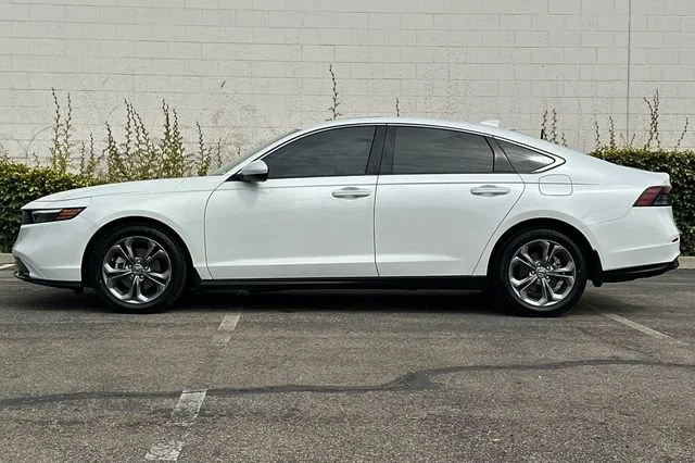 Certified Used 2024 Platinum White Pearl Honda EX image 40