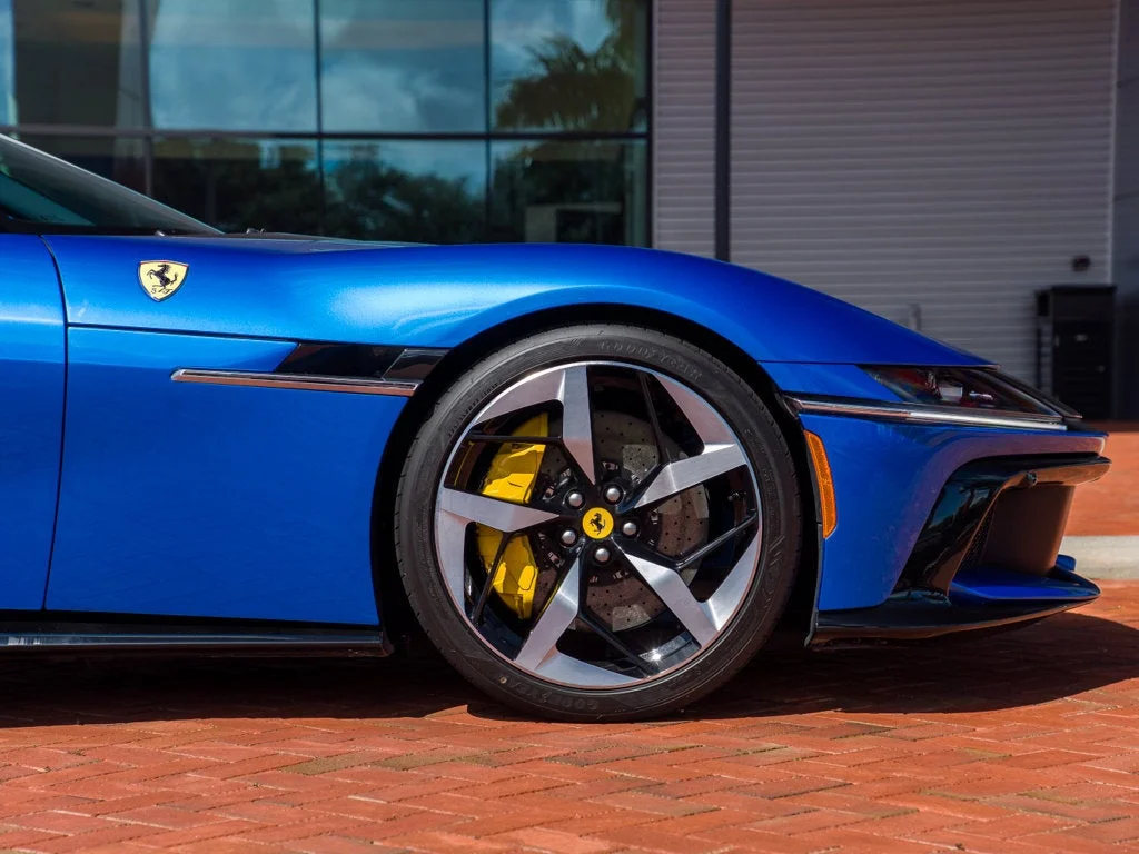 Certified Used 2025 Blu Corsa Ferrari Base image 26