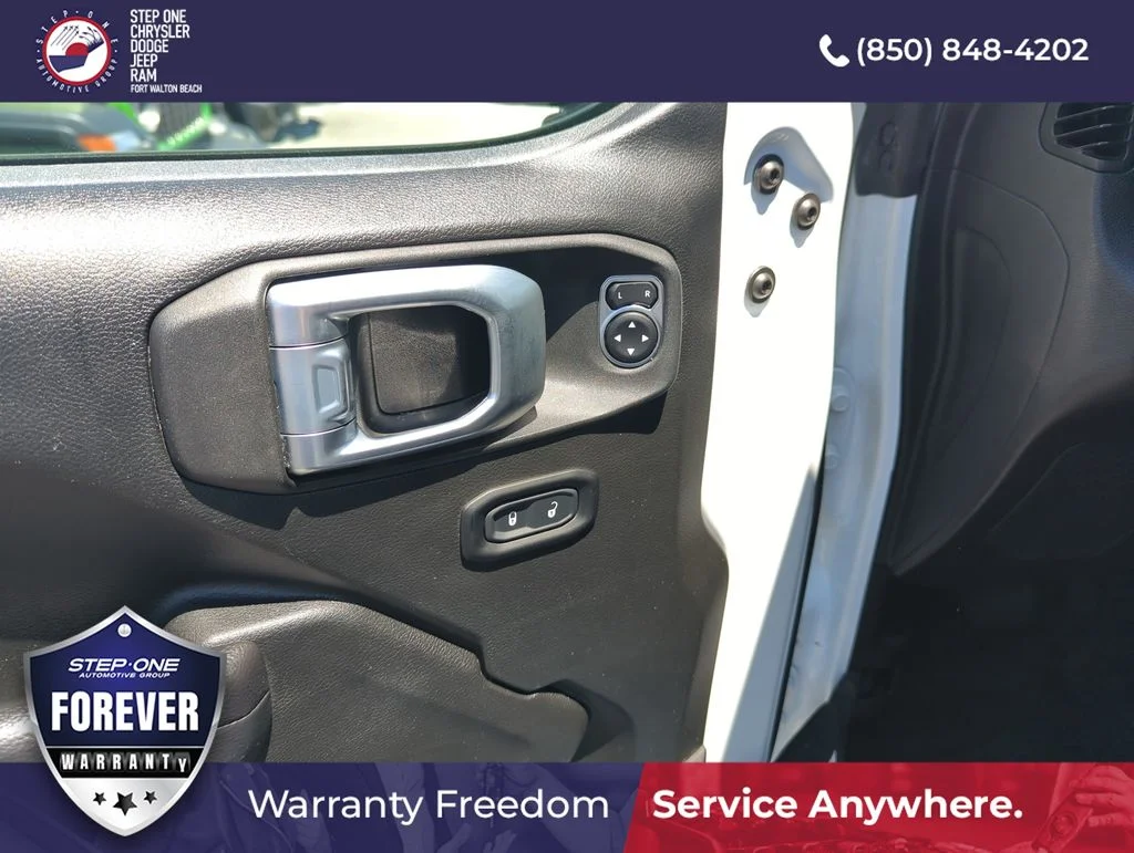 Certified Used 2022 White Jeep Unlimited High Tide image 14