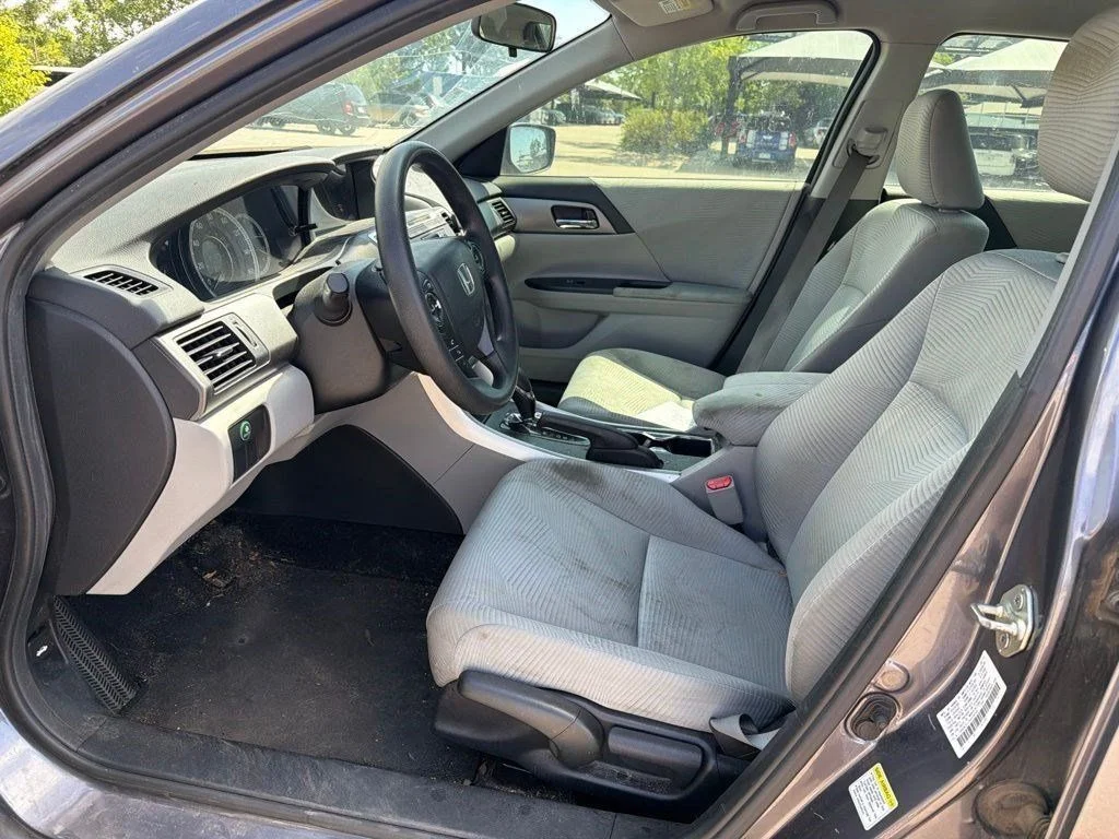 Used 2014  Honda LX image 10