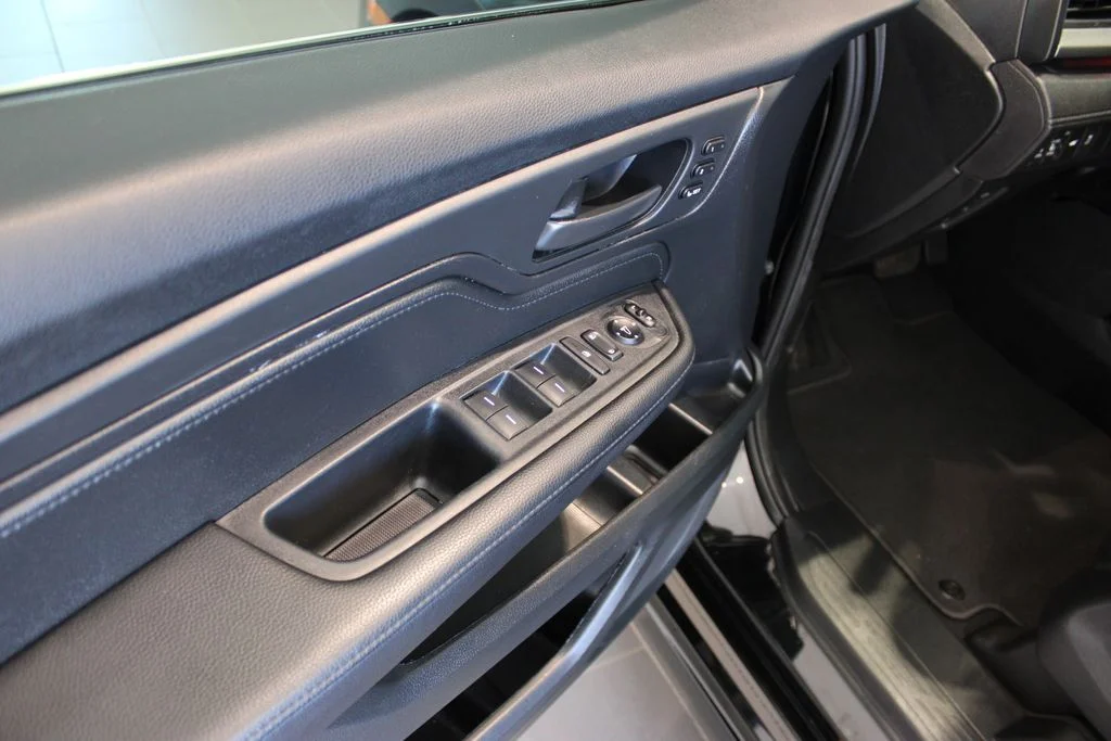 Used 2025 Black Honda Sport-L image 31