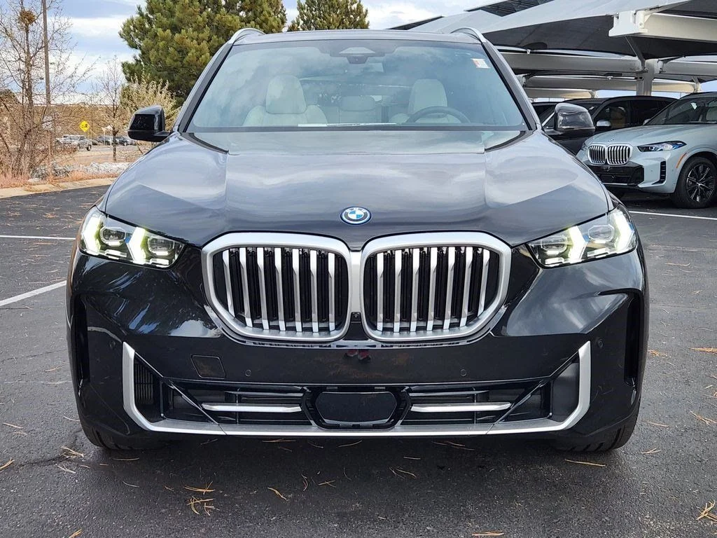 Used 2026 Black BMW xDrive50e image 6