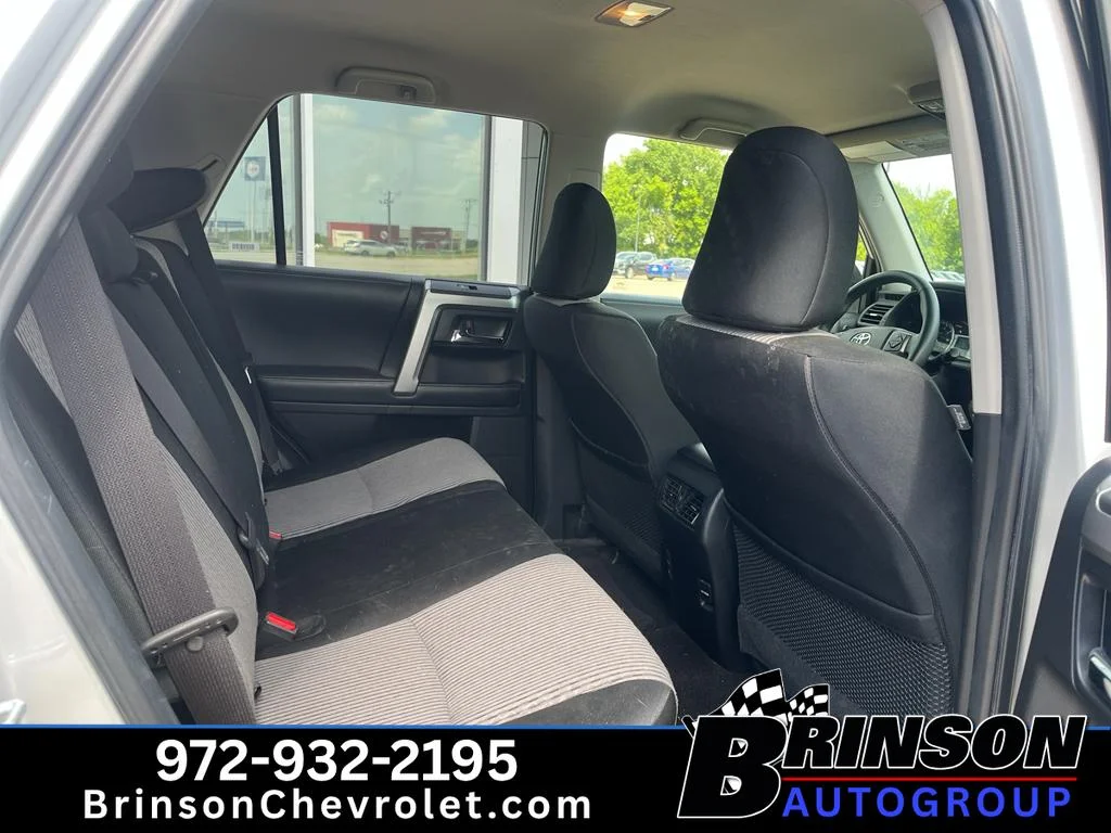 Used 2019 Silver Toyota SR5 image 6