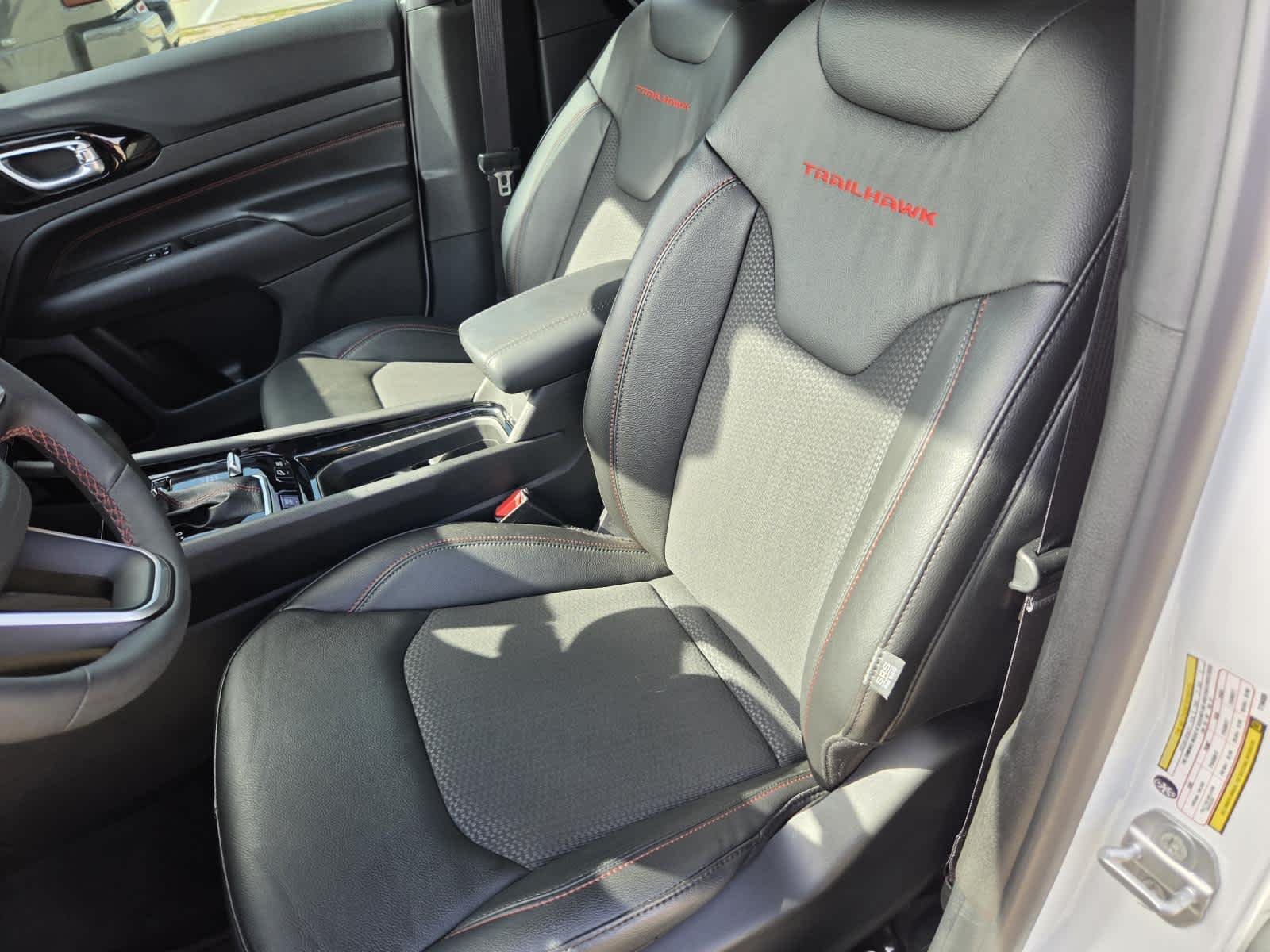 New 2026 Bright White Clearcoat Jeep Trailhawk image 15