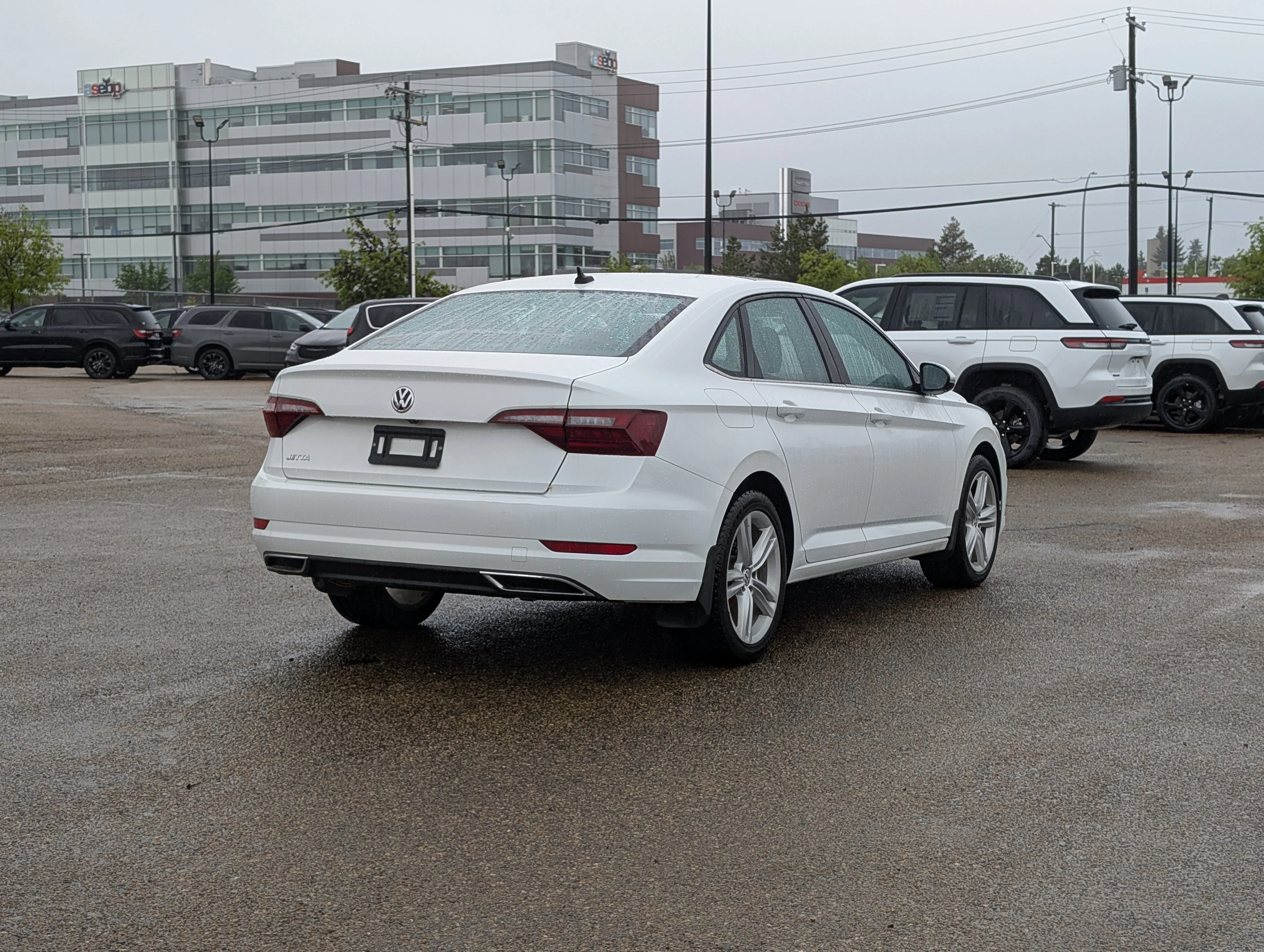 Used 2020 Pure White Volkswagen Execline image 7