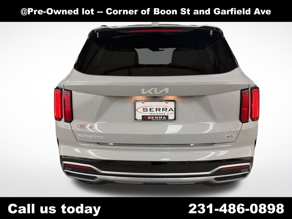 Used 2023 Gray Kia SX image 4