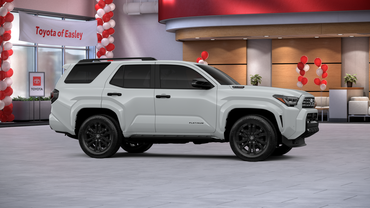 New 2026 Wind Chill Pearl Toyota Platinum image 13