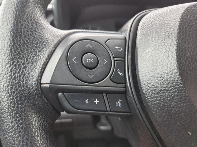 Used 2025 Classic Silver Metallic Toyota LE image 13
