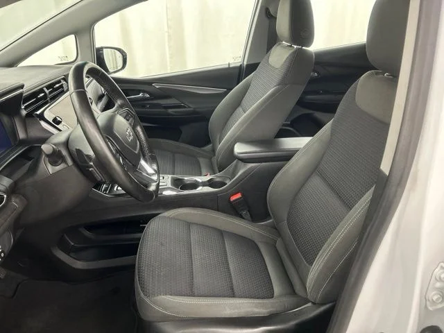 Used 2022 White Chevrolet 1LT image 6