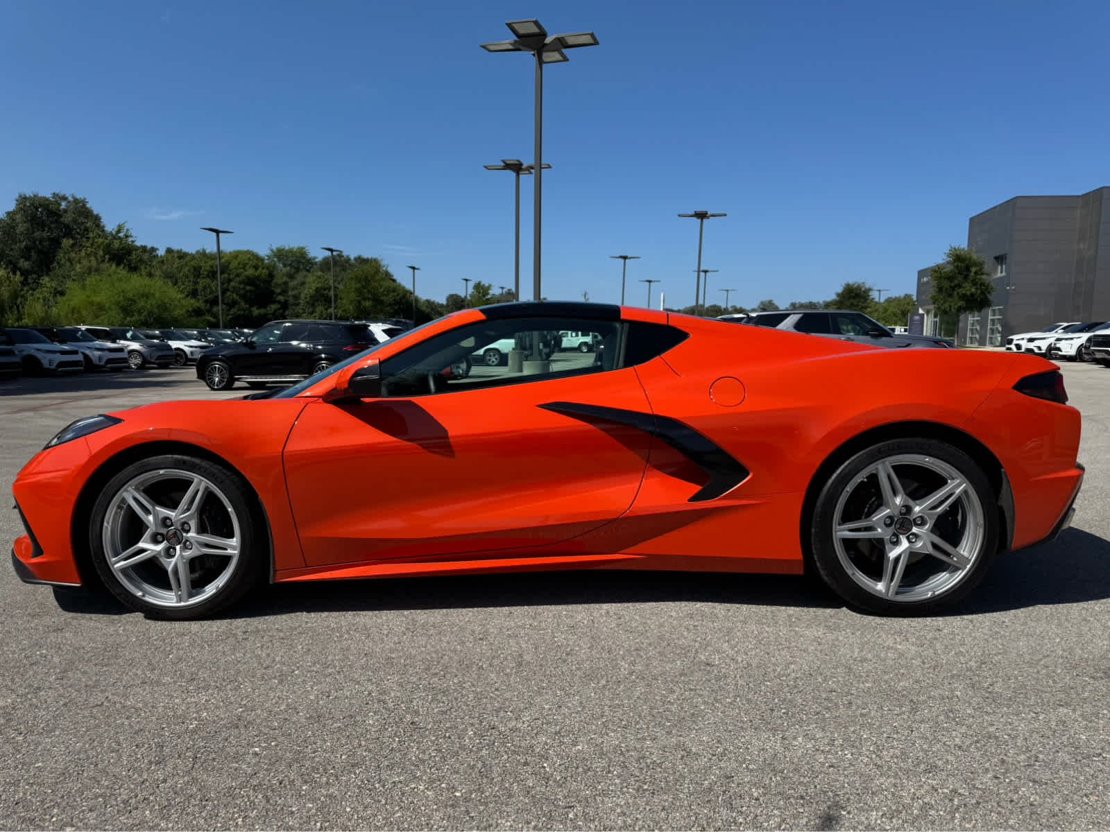 Used 2020 Sebring Orange Tintcoat Chevrolet 1LT image 4