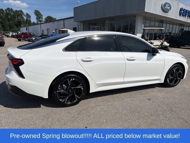 Used 2025 White Kia GT-Line image 14