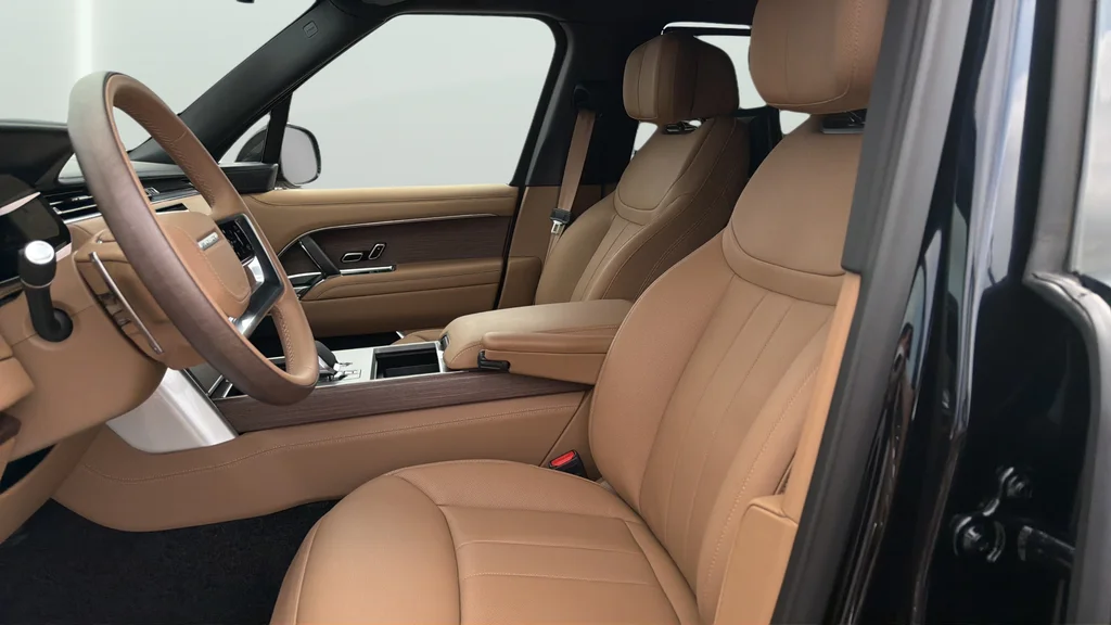Used 2026 Blue Land Rover Autobiography image 17