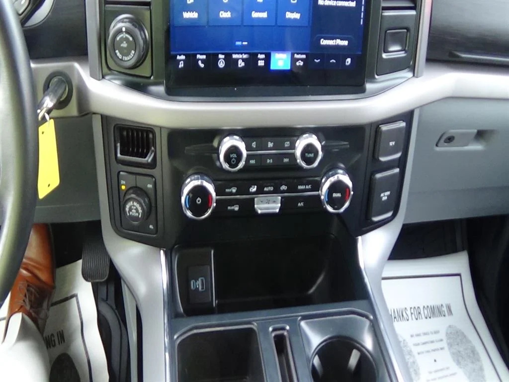 Certified Used 2024 Agate Black Um Ford XLT image 20