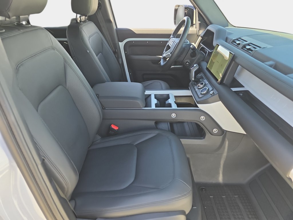 Certified Used 2025 White Land Rover S image 10
