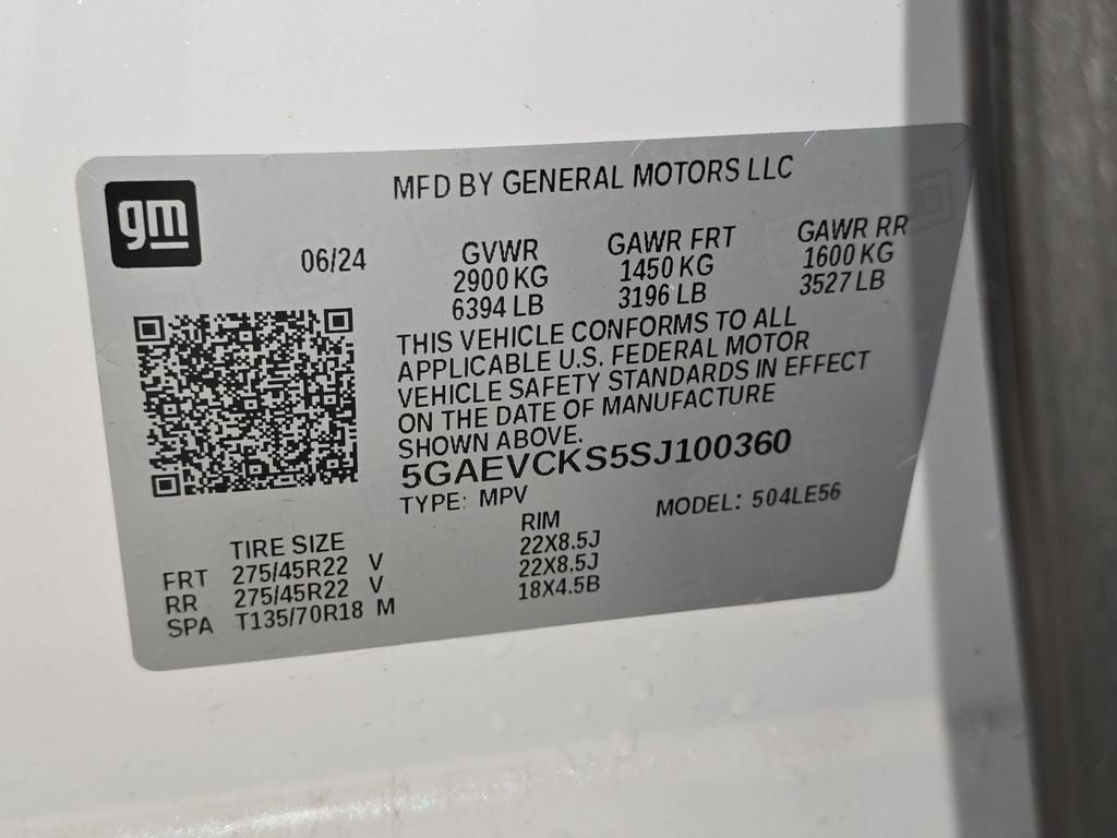 Used 2025 White Buick Avenir image 37
