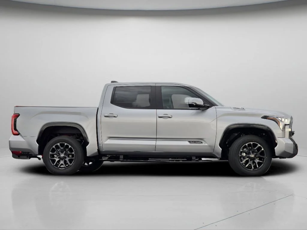2026 Toyota Tundra Platinum - Photo 30