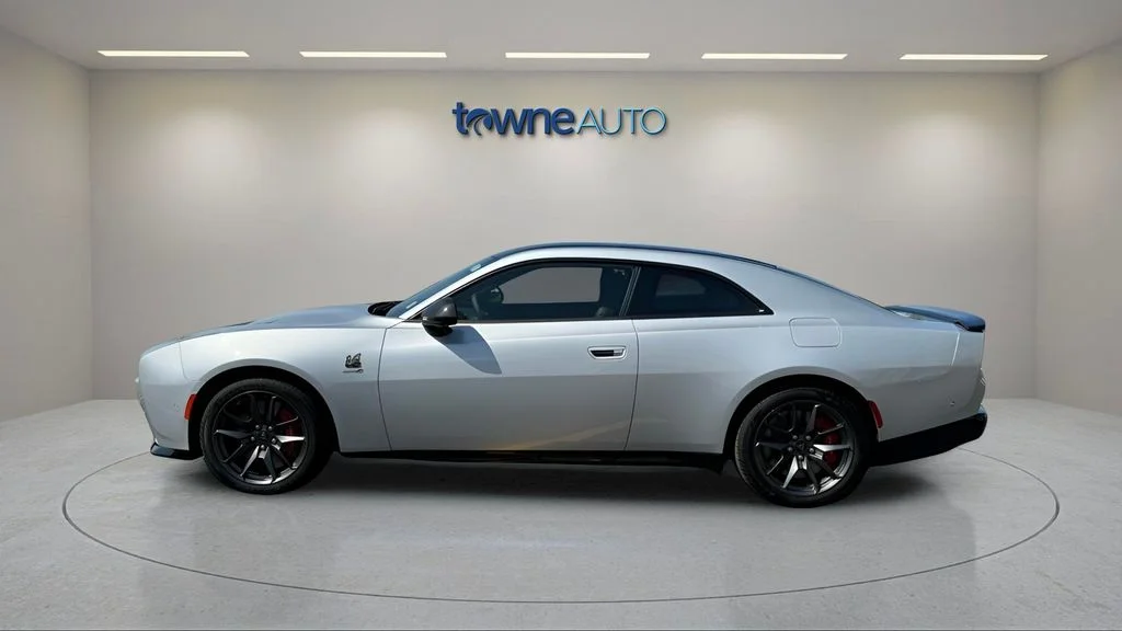 Used 2024 Dodge Charger Daytona Scat Pack with VIN 2C3CDBDK3RR205408 for sale in Hamburg, NY