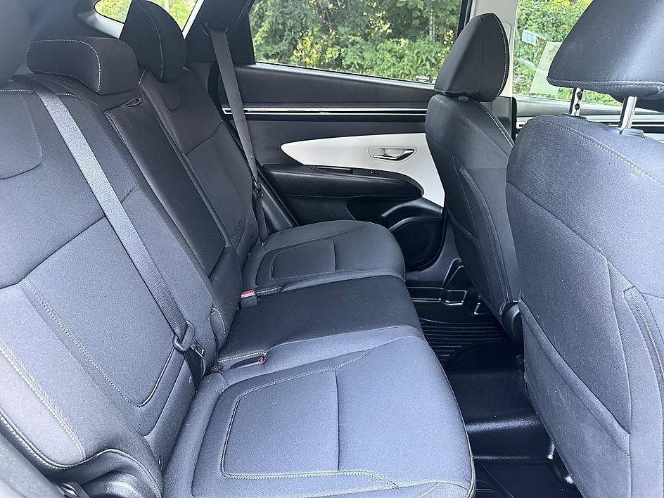 Used 2022 Amazon Gray Hyundai SEL image 20