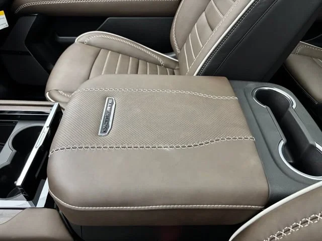 2026 GMC Yukon XL Denali Ultimate - Photo 35