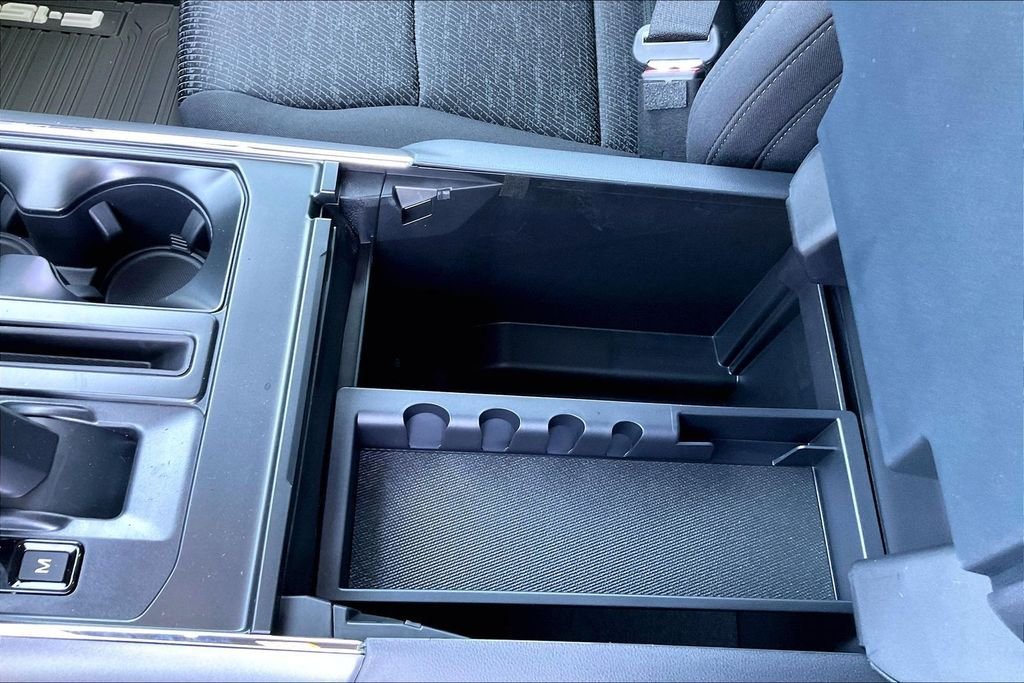New 2026 Avalanche Ford XLT image 16