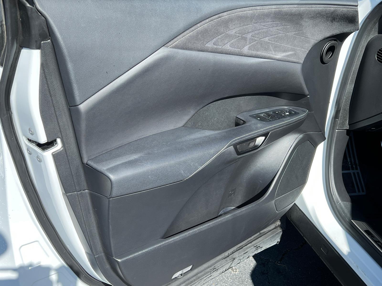 Used 2023 Ultra White Lexus 350 F SPORT Handling image 11