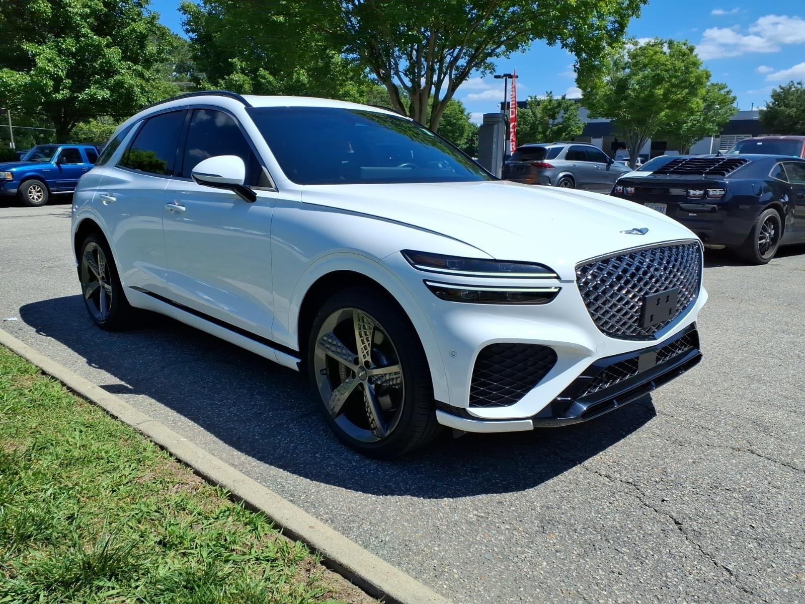 Used 2023 Alta White Genesis 2.5T image 4