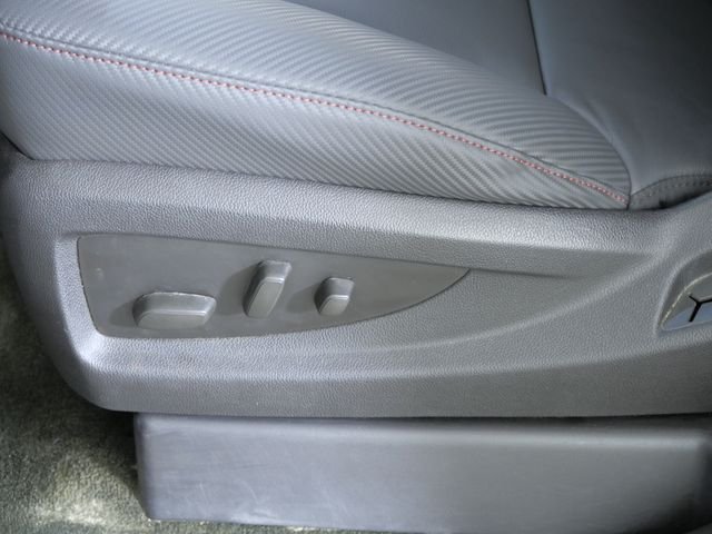Used 2016 Black GMC SLT image 19
