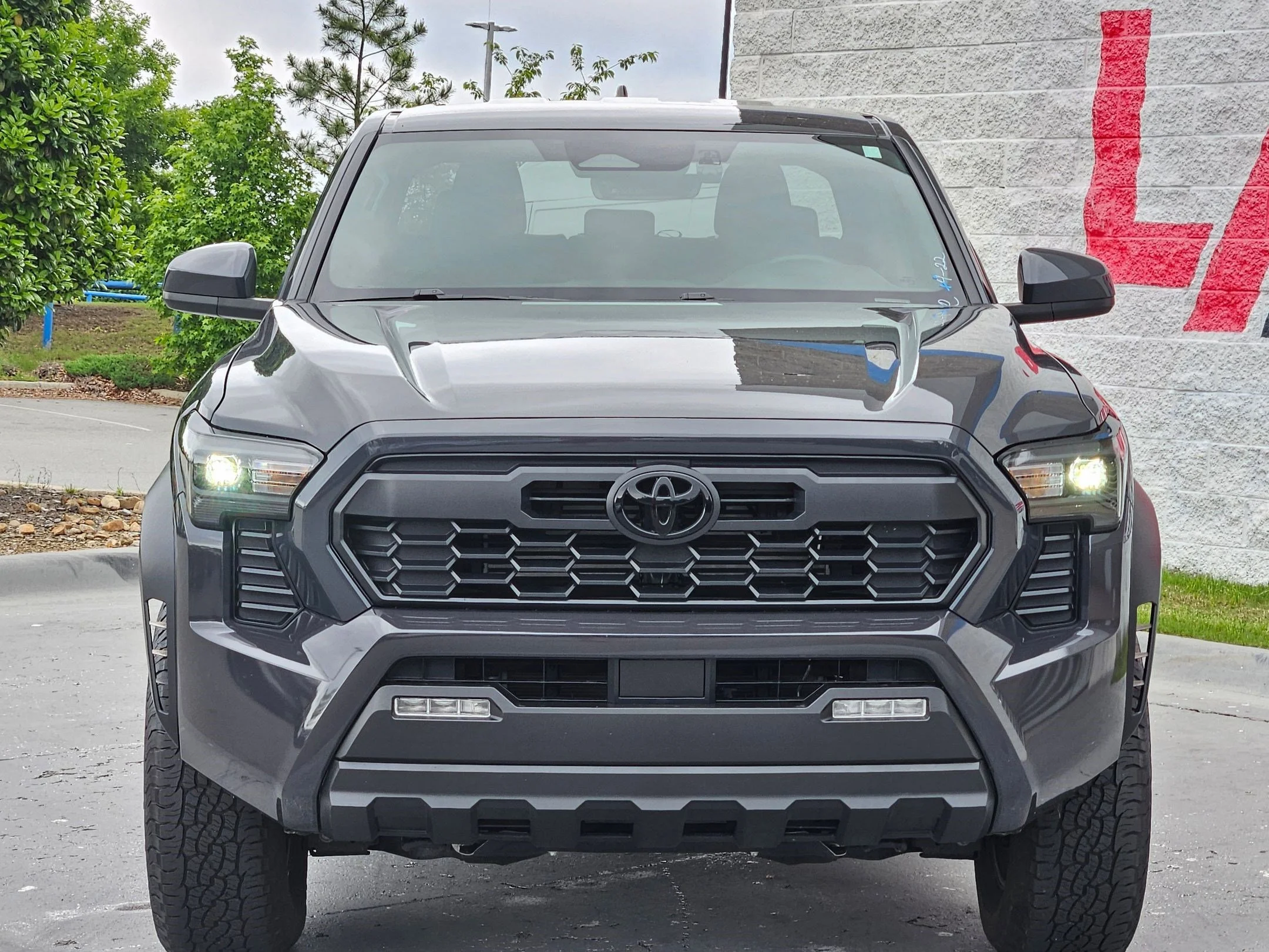 Used 2024 Toyota Tacoma TRD Off Road with VIN 3TMLB5JN7RM040908 for sale in Little Rock