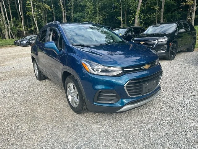 Used 2020 Blue Chevrolet LT image 18