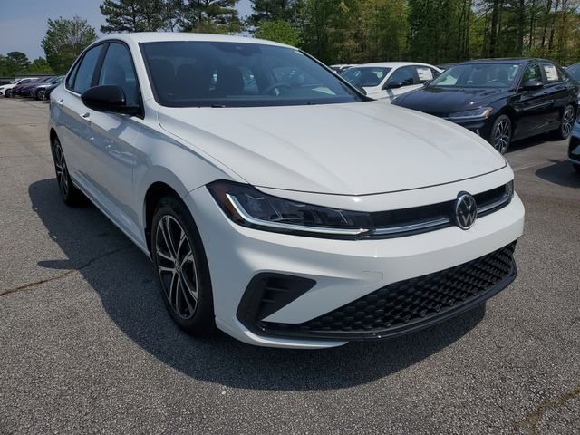 New 2026 White Volkswagen 1.5T Sport image 3