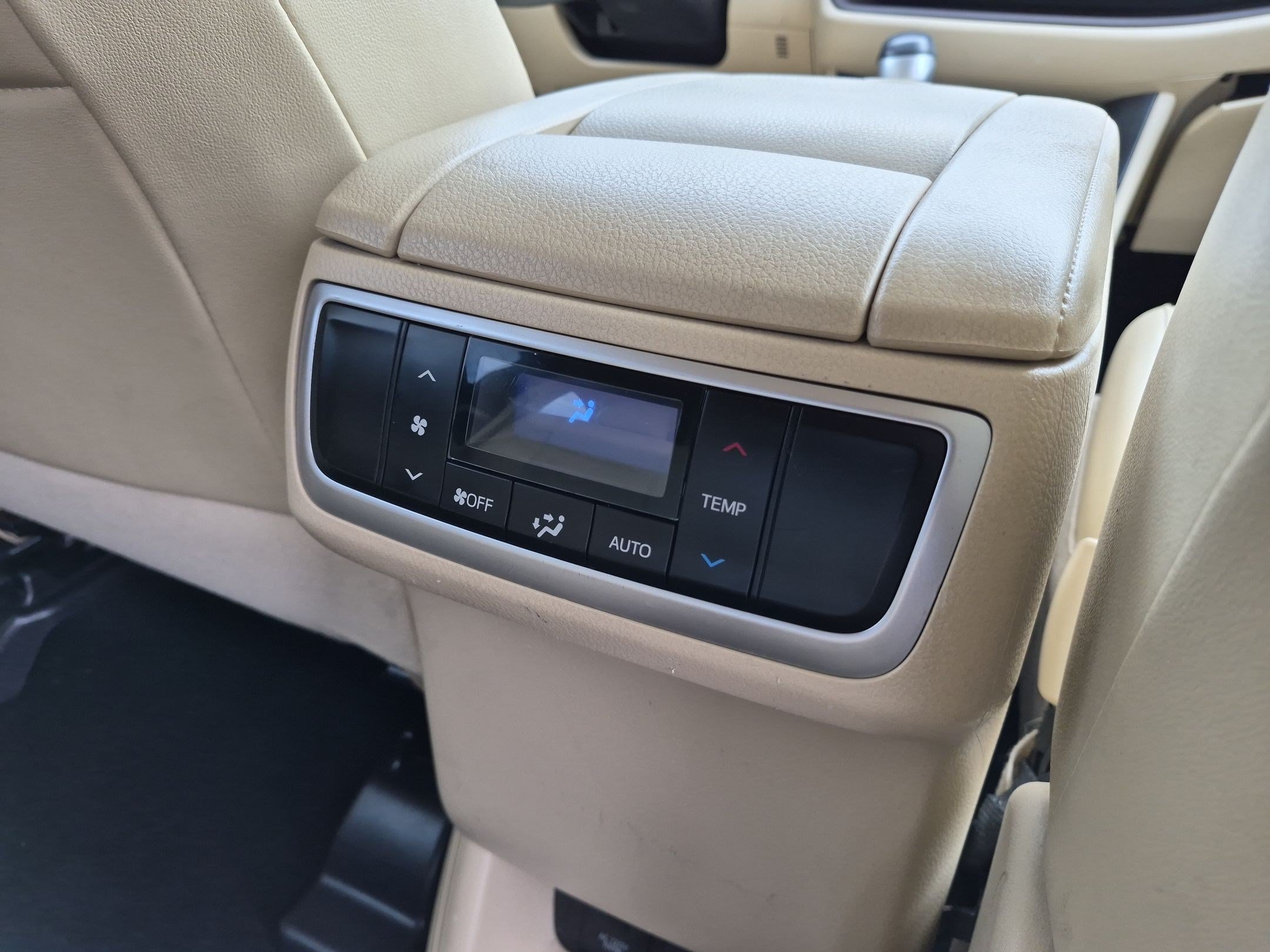 Certified Used 2017 White Toyota XLE image 29