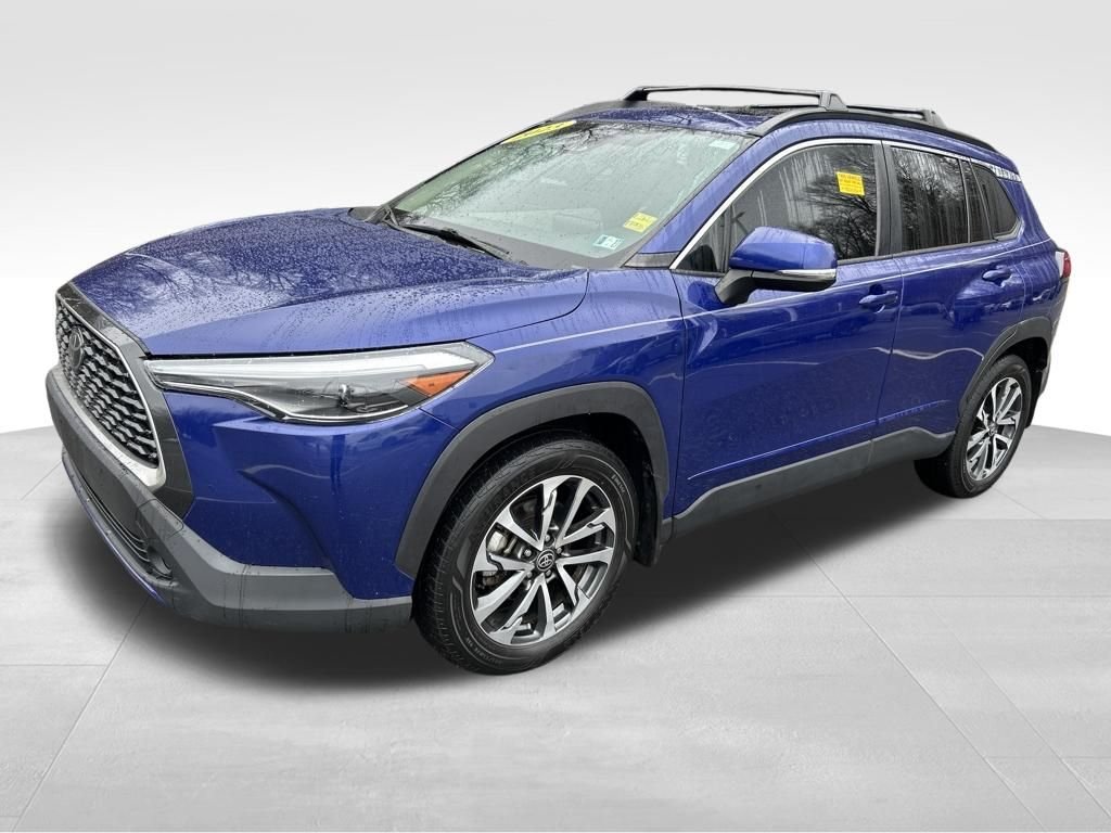 2023 Toyota Corolla Cross XLE