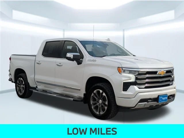 Used 2023 Beige Chevrolet High Country image 8