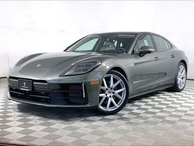 2026 Porsche Panamera