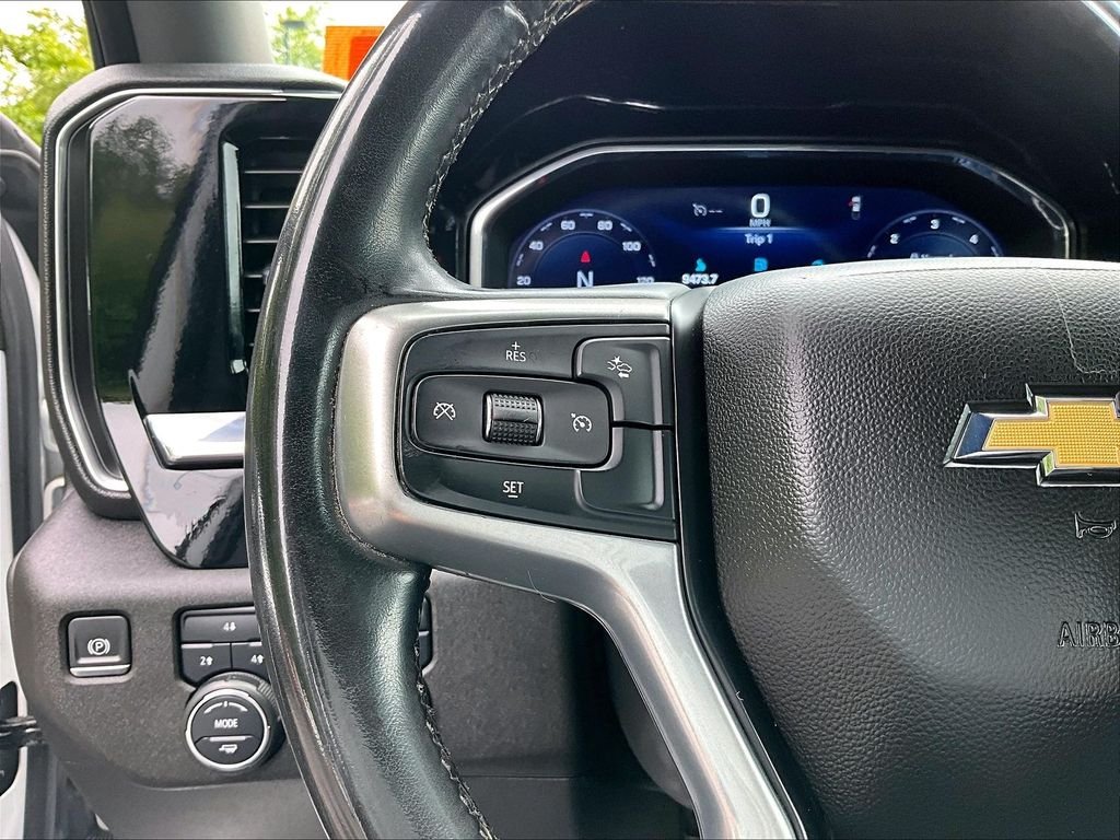 Used 2024 Summit White Chevrolet LT image 23
