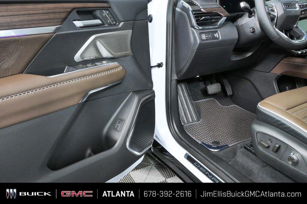 2027 GMC Acadia Denali Ultimate - Photo 8