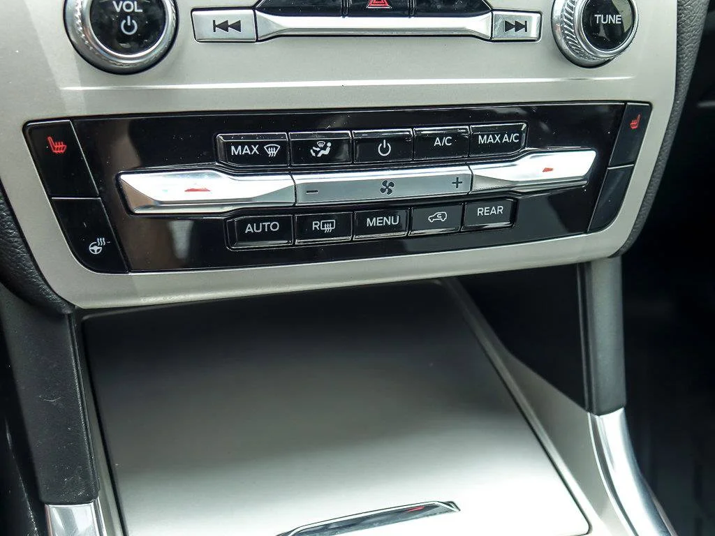 Used 2023 Red Metallic Ford XLT image 26