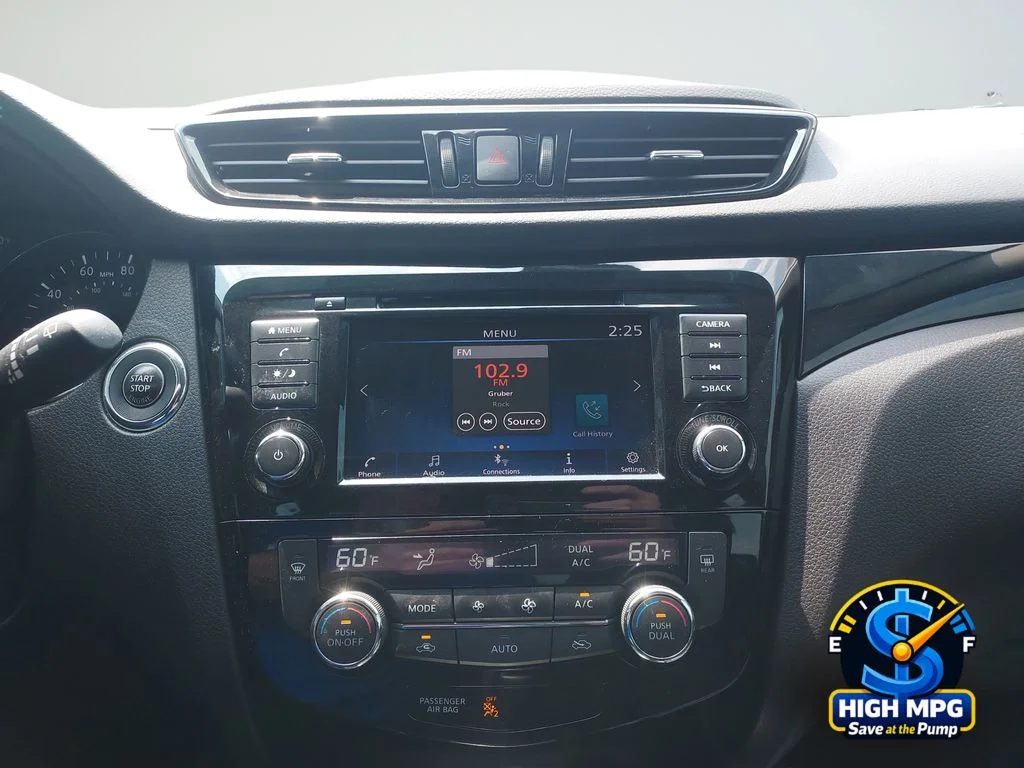 Used 2022 Black Nissan SV image 13
