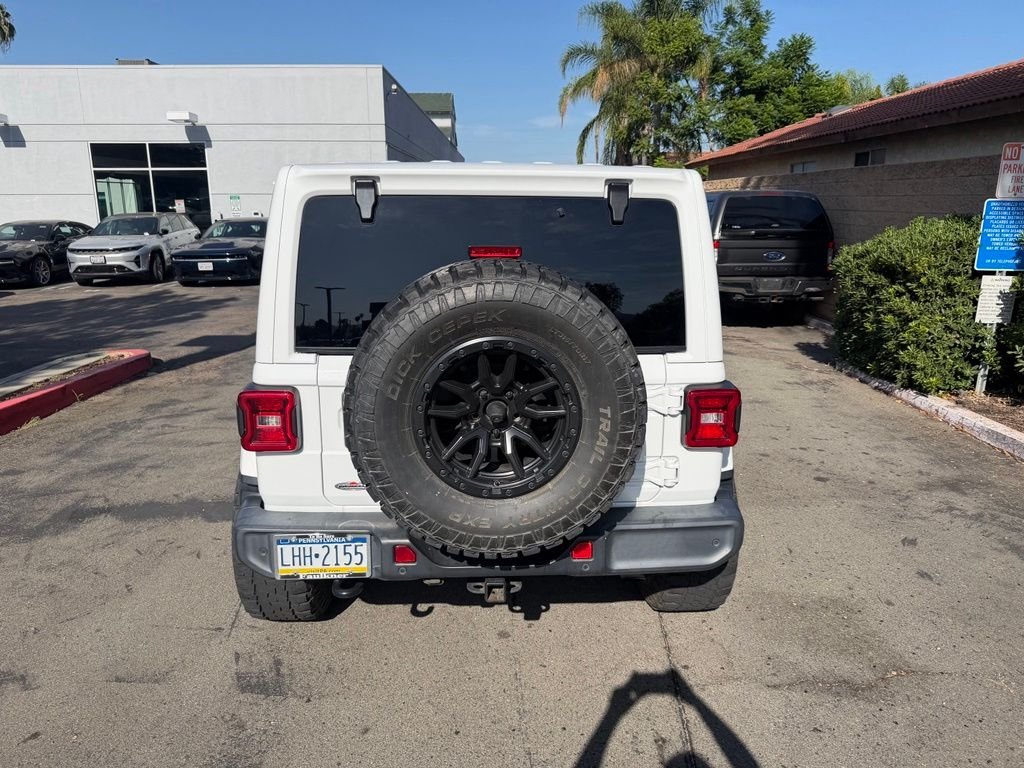 Used 2020 White Jeep Unlimited Sahara image 11