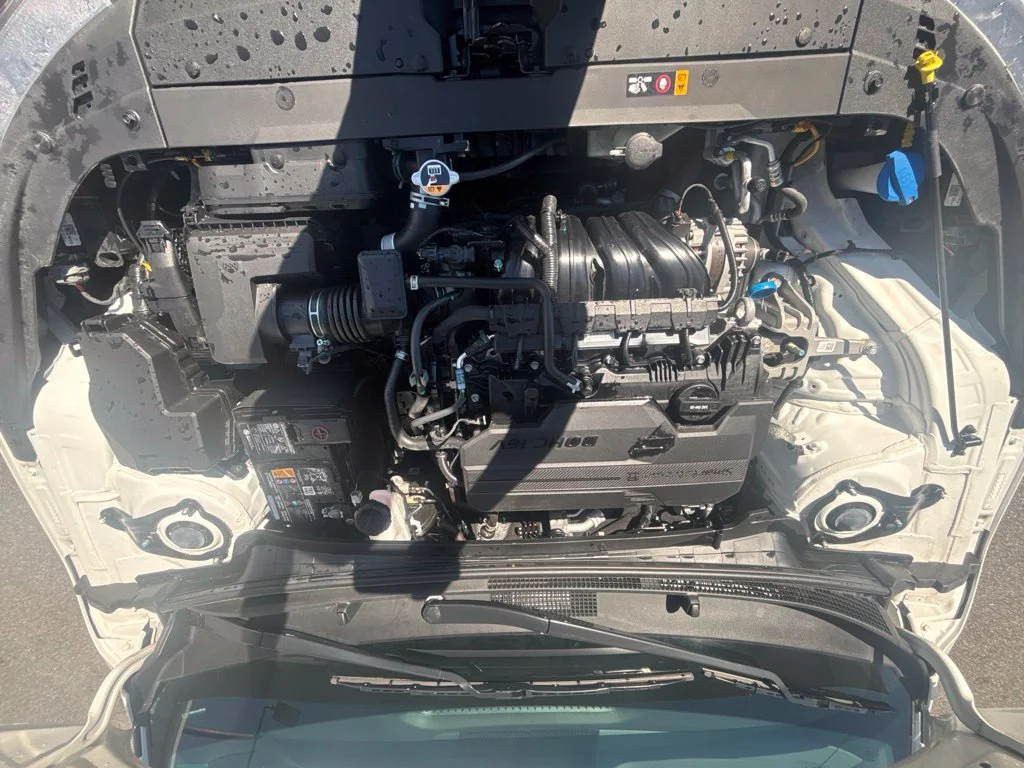Used 2025 White Kia EX image 9