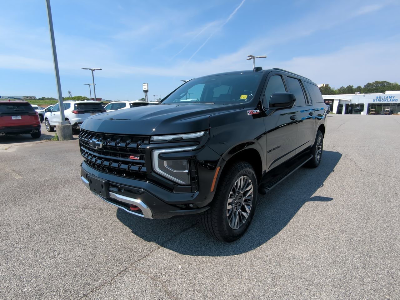 2025 Chevrolet Suburban Z71 - Photo 7