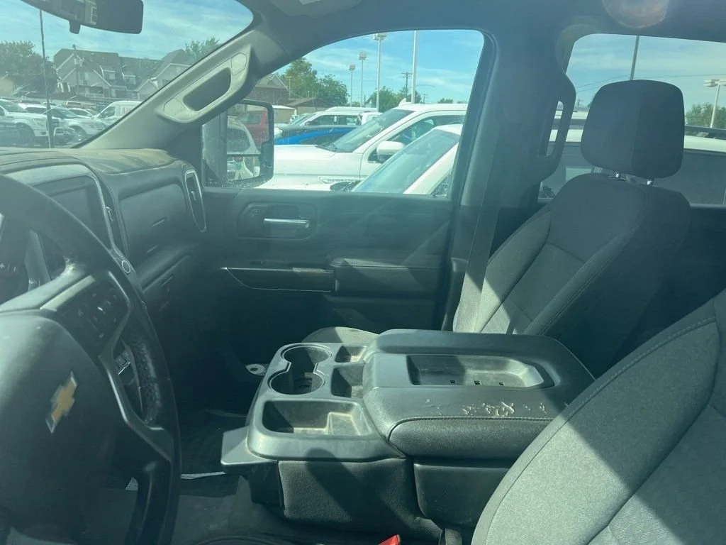 Used 2022 Summit White Chevrolet LT image 17