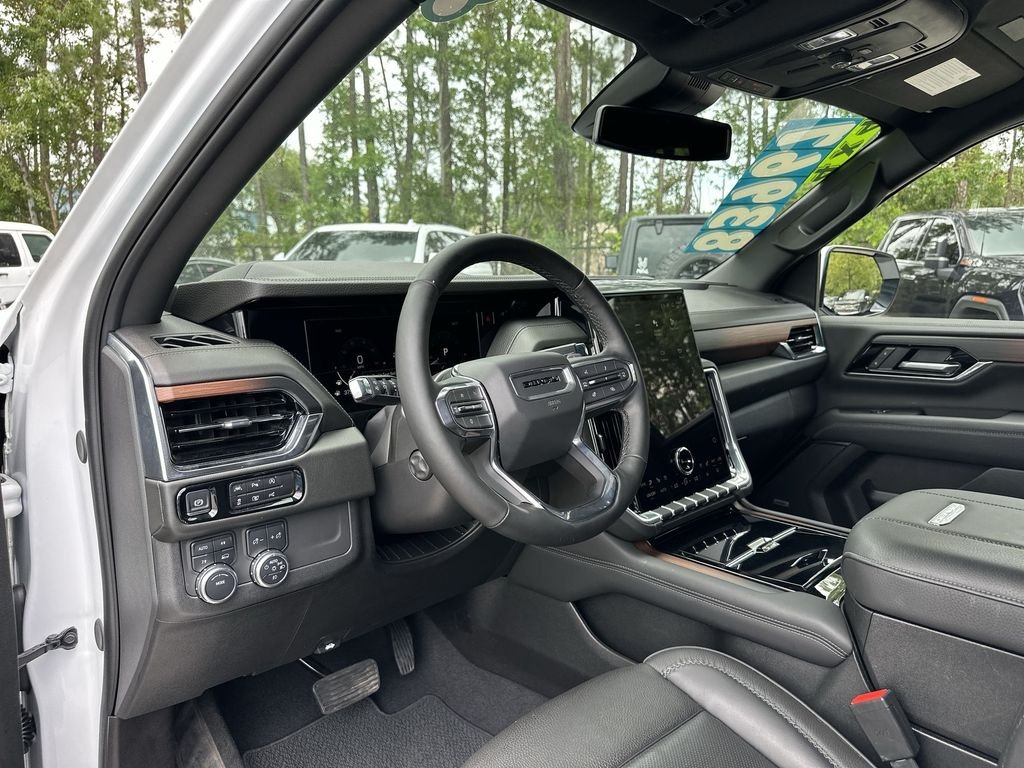 2025 GMC Yukon XL Denali - Photo 10